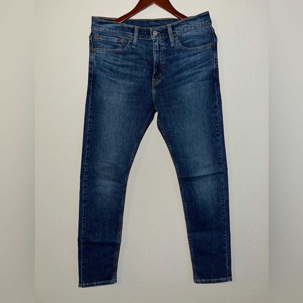 Levi’s 510 Skinny Jeans. Size 31x32. Color Medium wash.